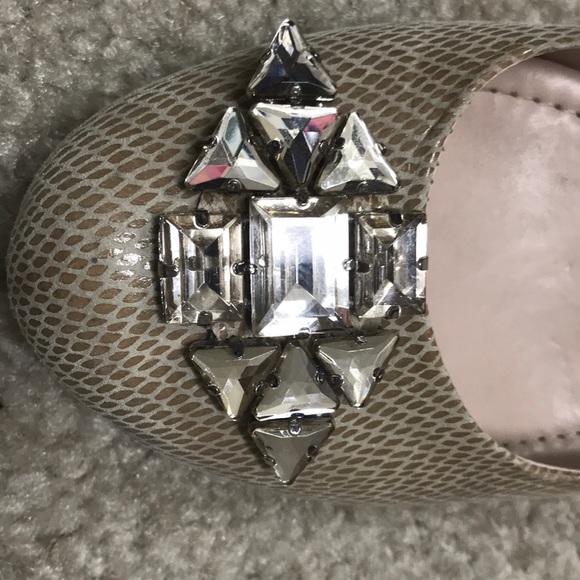 BCBG beige wedges - Picture 4 of 6